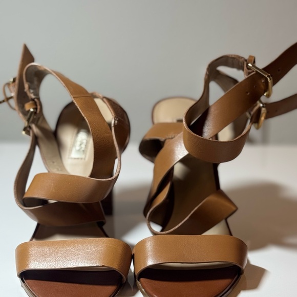 Guess strappy heel sandals - Picture 2 of 8